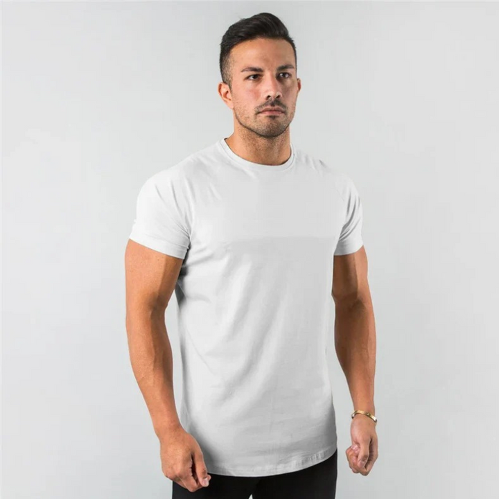 Kurzärmeliges, atmungsaktives Sport-T-Shirt für Männer für das Sommertraining.