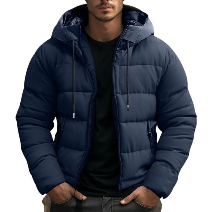 Eine wasserdichte, warme Winterjacke für Männer in einem stilvollen und praktischen Design