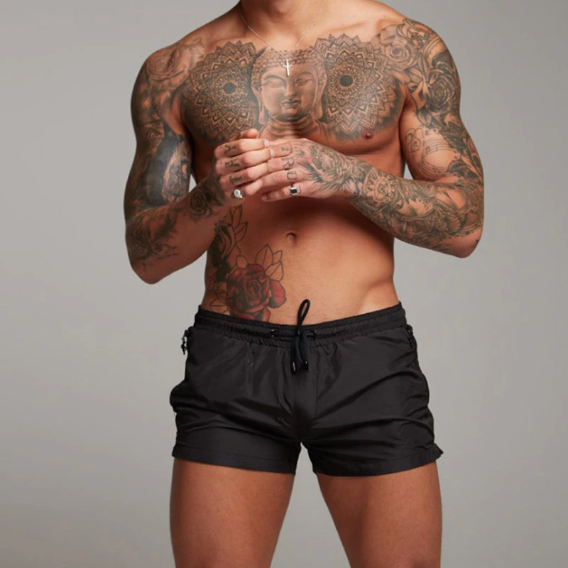 Atmungsaktive Badeshorts für den Sommer, schnelltrocknend und bequem.