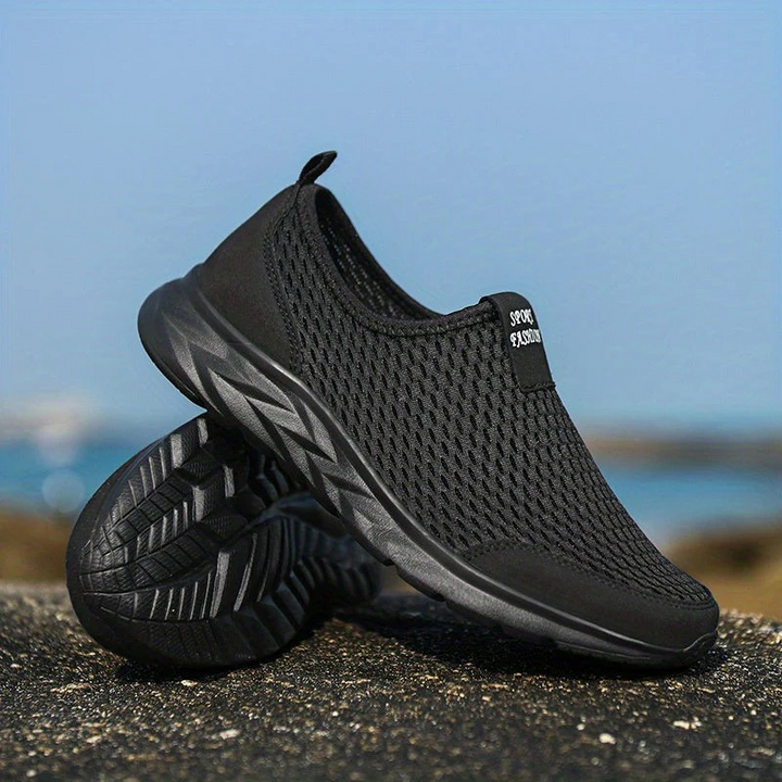 Atmungsaktive Sommerschuhe für Herren mit leichter Sohle und flexiblem Obermaterial
