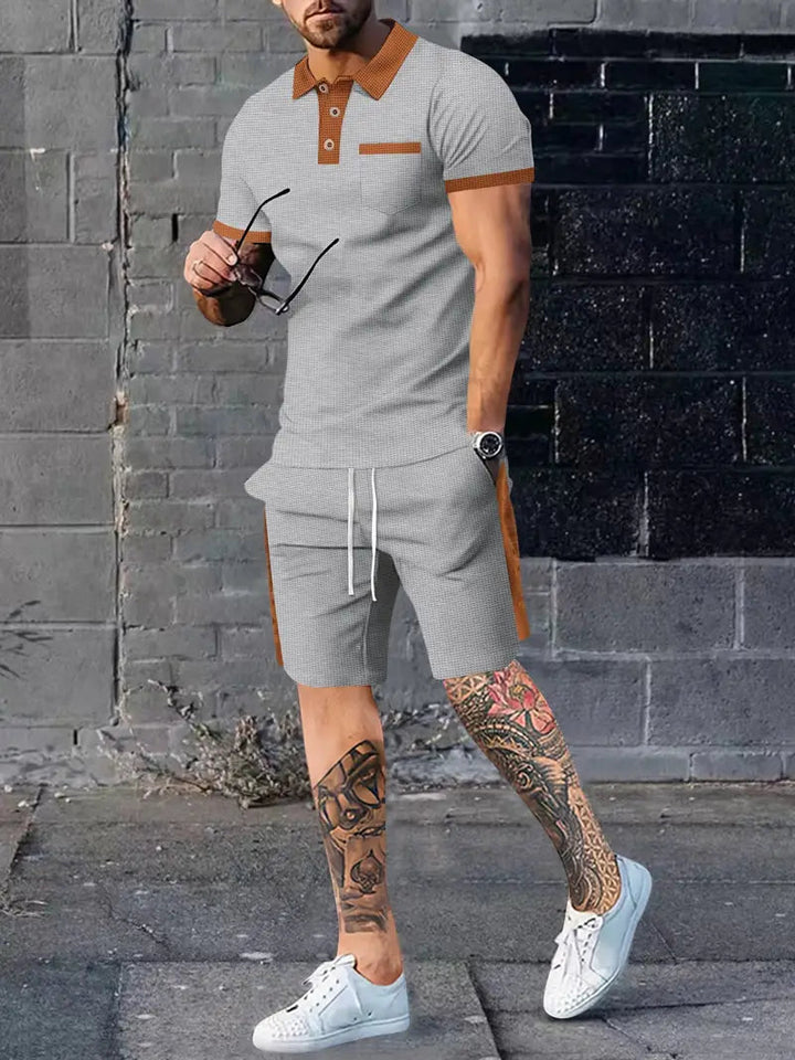 Atmungsaktives Poloshirt und Shorts-Set für Männer – leicht, bequem und perfekt für aktive Sommertage.