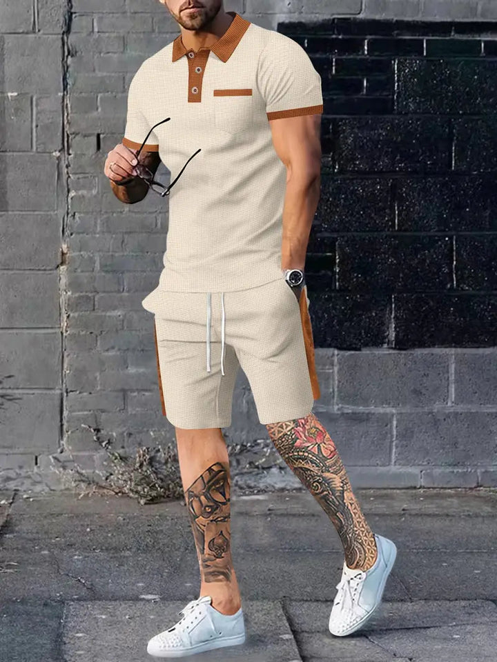 Atmungsaktives Poloshirt und Shorts-Set für Männer – leicht, bequem und perfekt für aktive Sommertage.