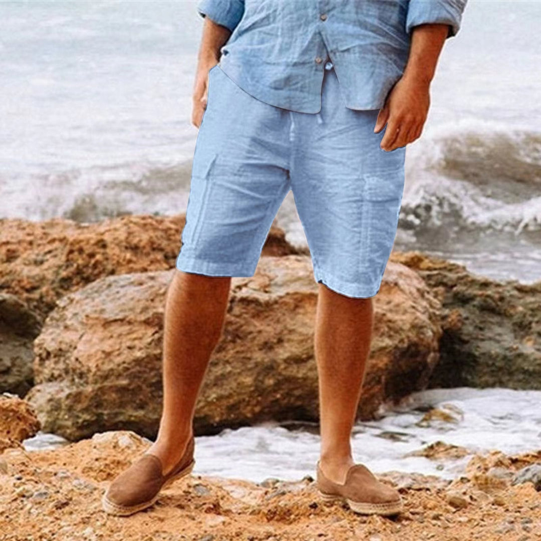 Bequeme Leinen-Shorts für Männer, ideal für heiße Sommertage und Freizeit.