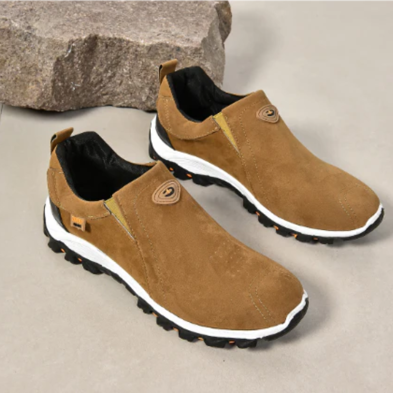 Bequeme Slipper für Männer mit weicher Sohle und atmungsaktivem Design








