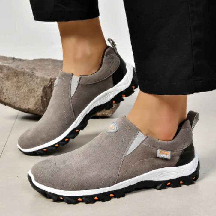Bequeme Slipper für Männer mit weicher Sohle und atmungsaktivem Design








