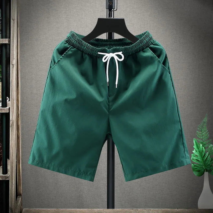 Bequeme Sommershorts aus Baumwolle – leicht, atmungsaktiv und perfekt für warme Tage.
