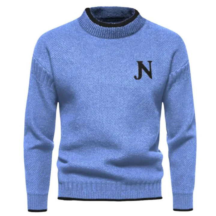 Bequemer warmer Pullover für Männer – ideal für kalte Herbst- und Wintertage.