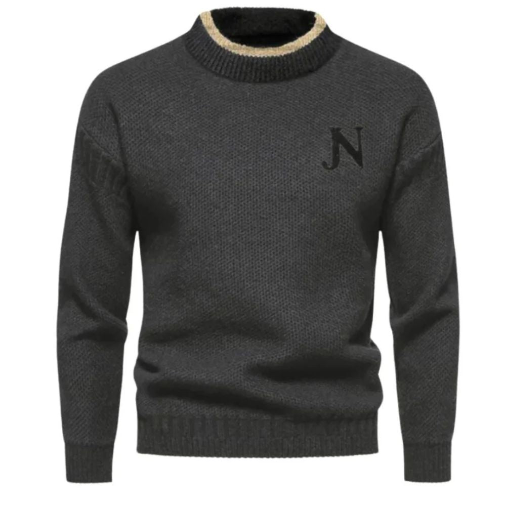 Bequemer warmer Pullover für Männer – ideal für kalte Herbst- und Wintertage.