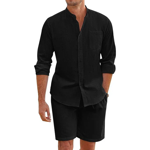 Bequemes Herren-Hemd und Shorts-Set für den Sommer – luftig, stilvoll und perfekt für warme Tage.