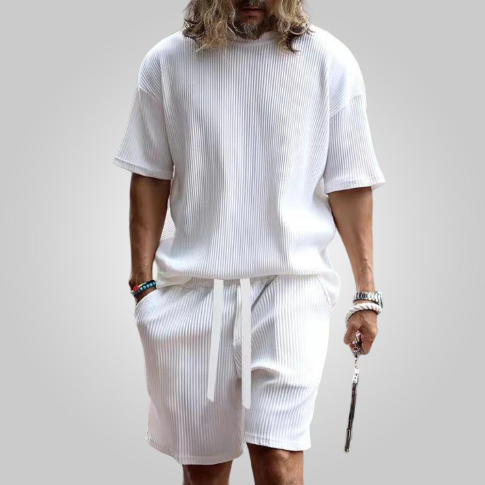 Bequemes zweiteiliges Sommer-Outfit für Männer – leicht, atmungsaktiv und stilvoll