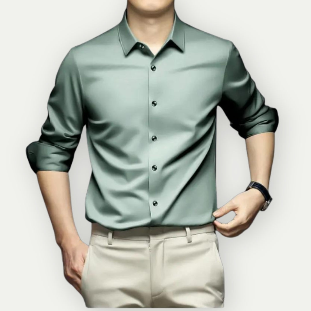 Bügelfreies Business-Hemd für Männer mit knitterfreiem Material und eleganter Passform