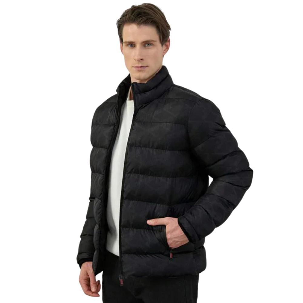 Elegante Winterjacke für Herren – perfekt für kalte Herbst- und Wintertage.