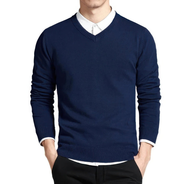 Klassischer Feinstrickpullover für Herren, weich und elegant, perfekt für jeden Anlass