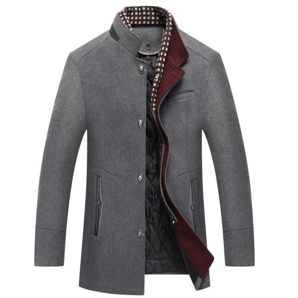 Eleganter Wintermantel aus Wolle für Herren – stilvoller Schutz für kalte Herbst- und Wintertage.