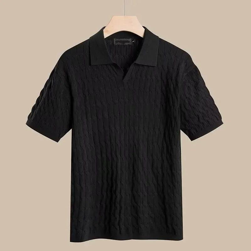 Elegantes gestricktes Poloshirt für Herren – leicht, stilvoll und perfekt für den Sommer