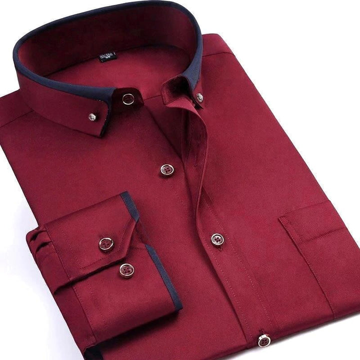 Elegantes Langarmhemd für Männer mit hochwertigem Stoff und stilvollem Schnitt.
