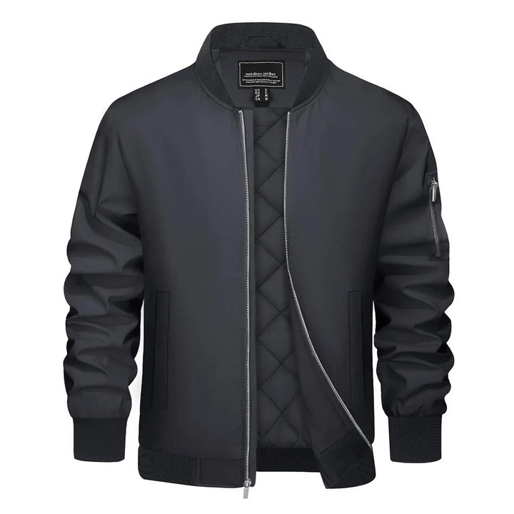 Warme Steppjacke für Männer mit Kapuze, perfekt für kalte Wintertage und Outdoor-Abenteuer.