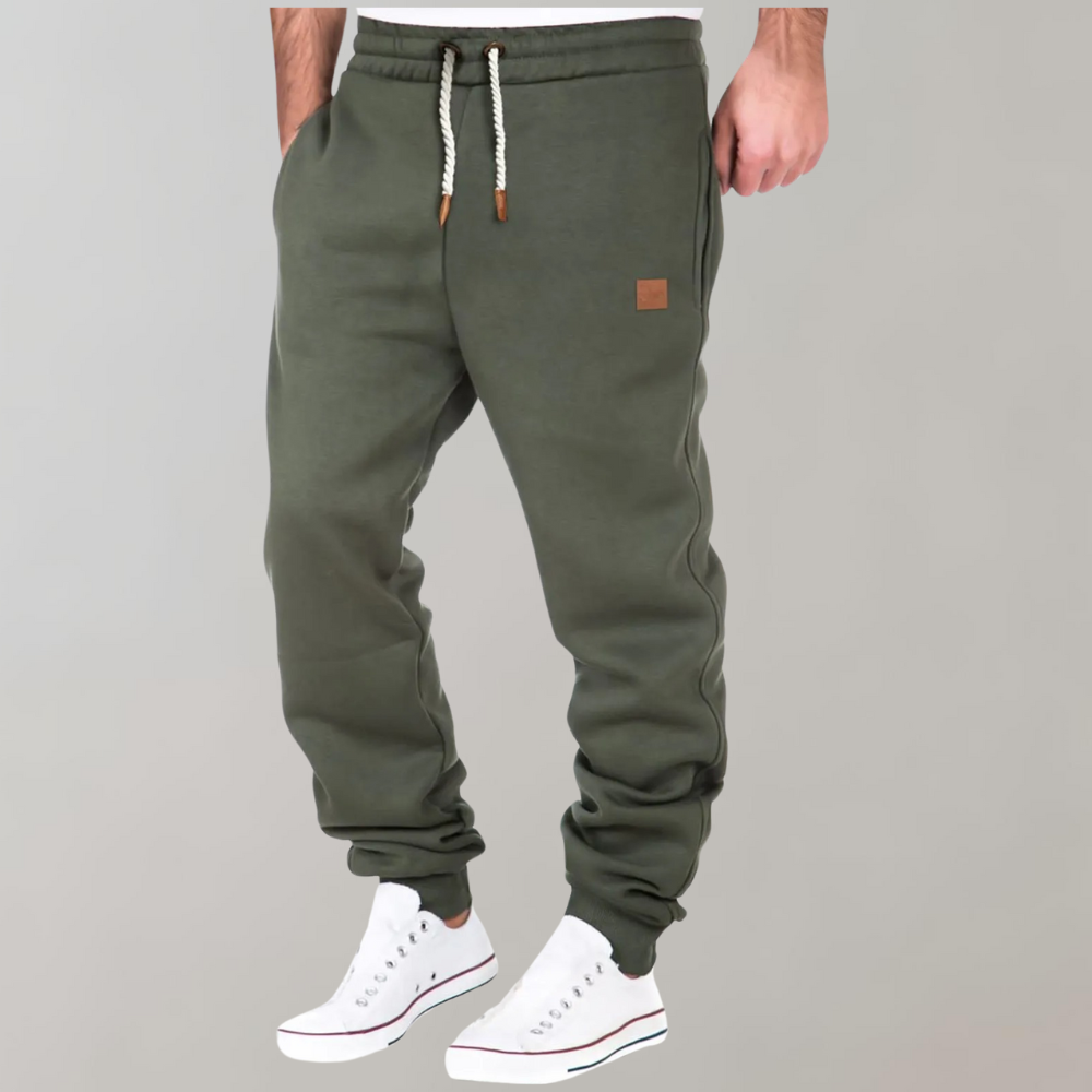Gemütliche Jogginghose für Männer, ideal für entspannte Herbst- und Wintertage.