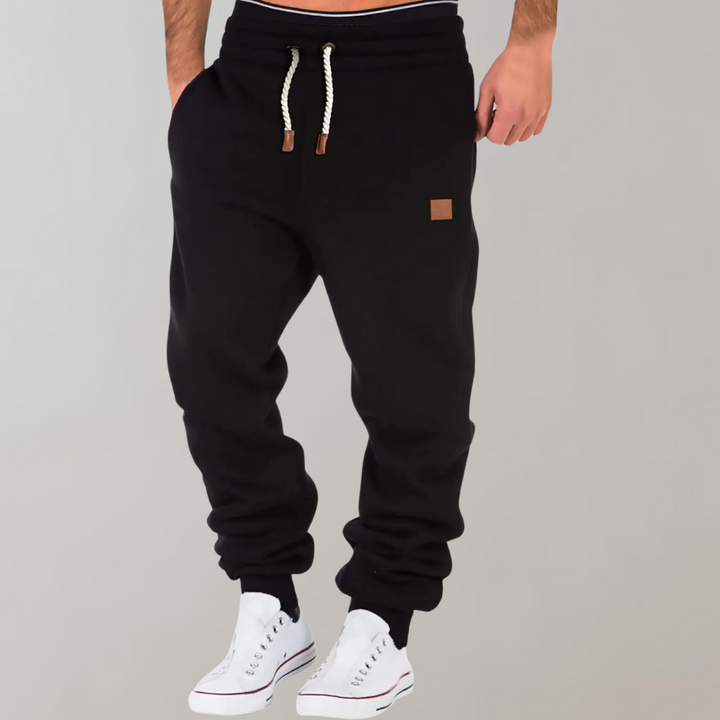 Gemütliche Jogginghose für Männer, ideal für entspannte Herbst- und Wintertage.