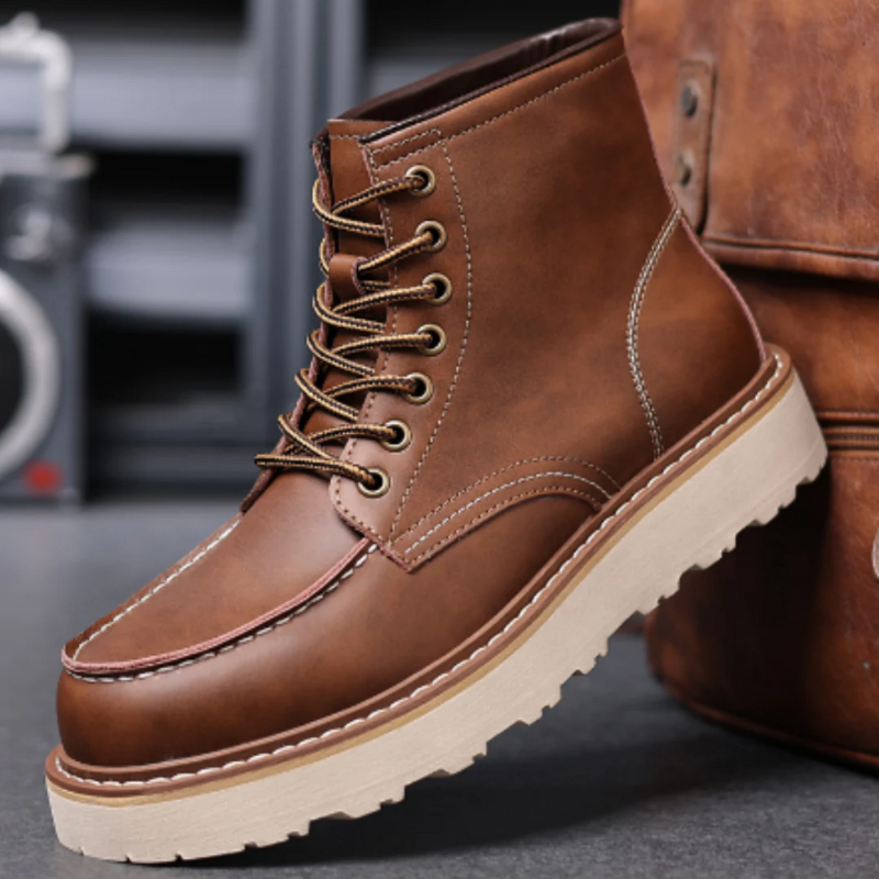 Gepolsterte Schaftstiefel für Männer mit hohem Tragekomfort und robuster Sohle für Outdoor und Alltag