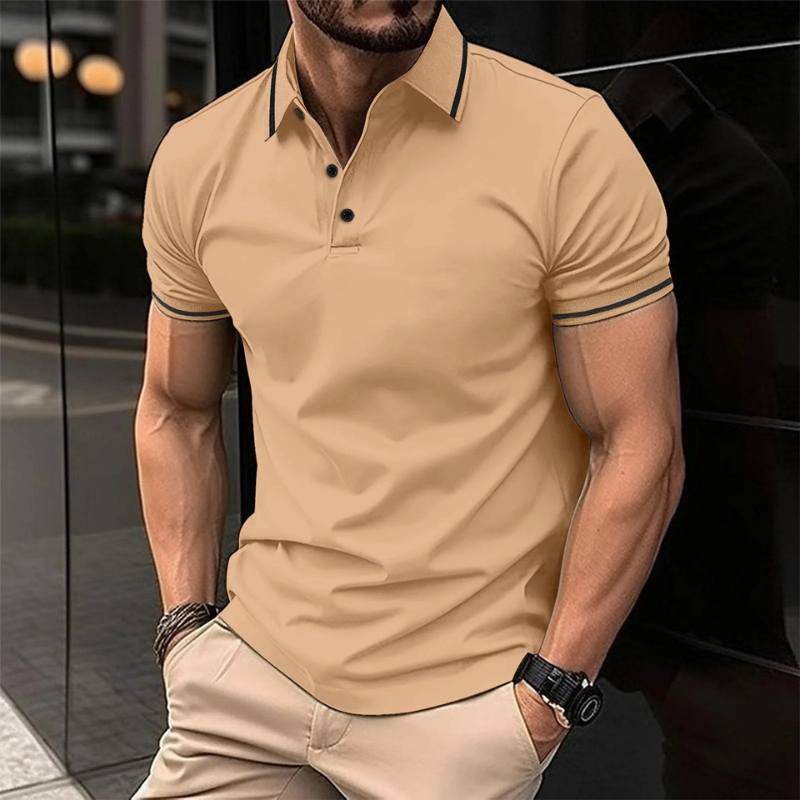 Kurzärmeliges Herren-Poloshirt in raffiniertem, atmungsaktivem Design für den Sommer.