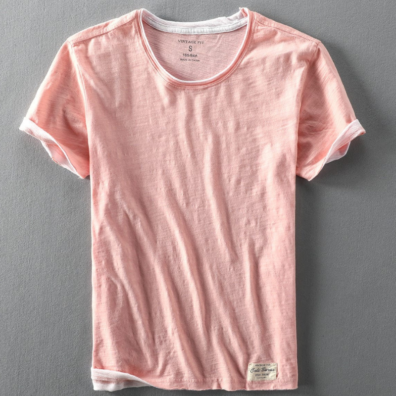 Leichtes Sommer-T-Shirt für Männer in lockerer Passform für lässigen Komfort.
