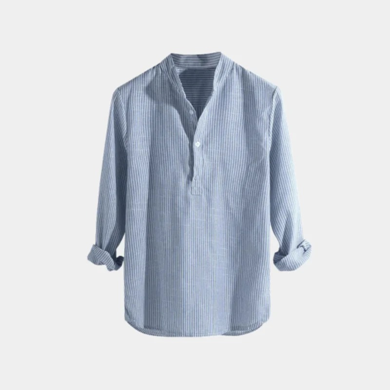 Gestreiftes Herrenhemd mit lockerem Schnitt und modernem Design – ideal für legere Outfits an warmen Tagen.