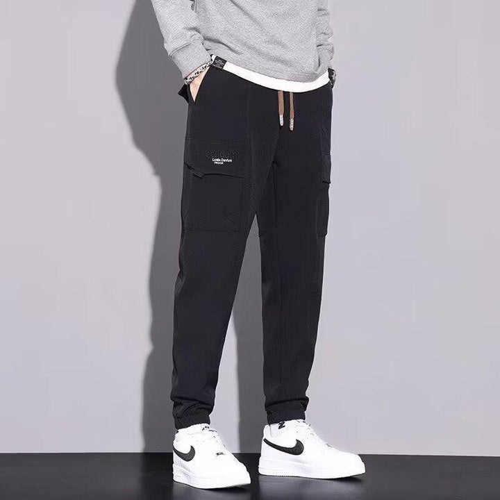 Stylische Herren Sommer-Cargohose – leicht, funktional und perfekt für warme Tage.