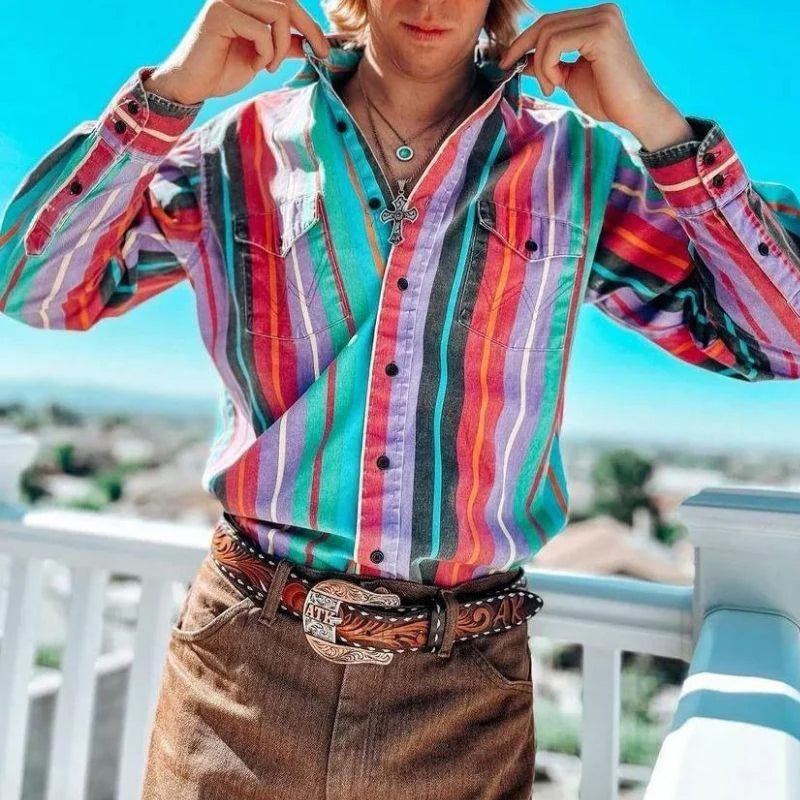 Herren-Vintage-Sommerhemd mit leichtem, atmungsaktivem Material und klassischem Retro-Design.