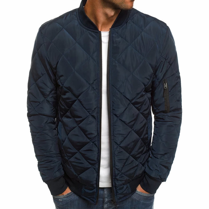 Zeitlose Bomberjacke für Herren, ideal für den Winter und vielseitig kombinierbar