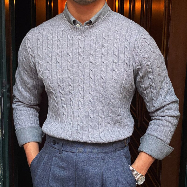 Eleganter Herren-Strickpullover mit feinem Muster, perfekt für kühle Tage