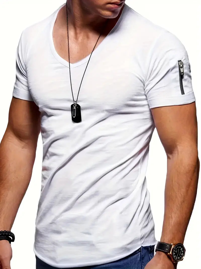 Hochwertiges Sommer-T-Shirt für Männer mit bequemem Tragegefühl und stilvollem Design.
