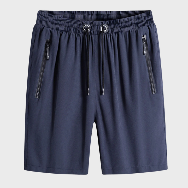Klassische Sommershorts für Männer mit bequemem Schnitt und atmungsaktivem Material.
