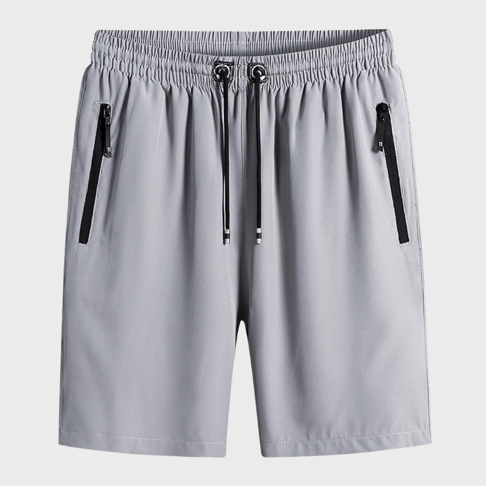 Klassische Sommershorts für Männer mit bequemem Schnitt und atmungsaktivem Material.