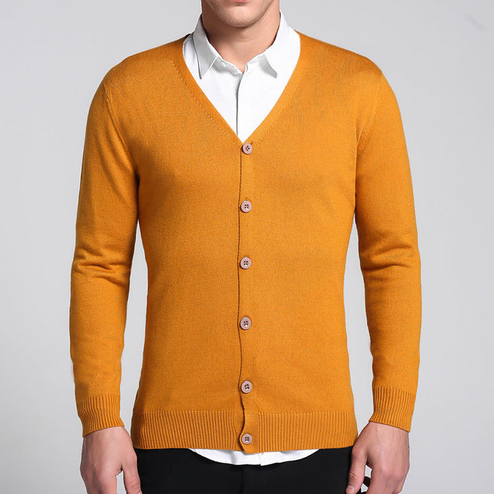 Klassische Herren-Strickjacke mit Knopfleiste, ideal für elegante und lässige Outfits an kühleren Tagen