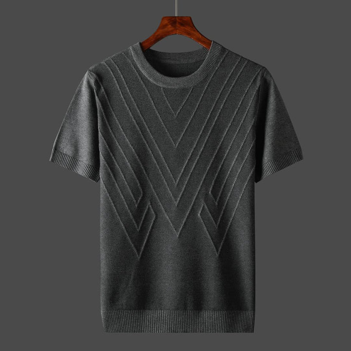 Klassisches Sommer-T-Shirt aus Baumwolle – leicht, atmungsaktiv und bequem für warme Tage.