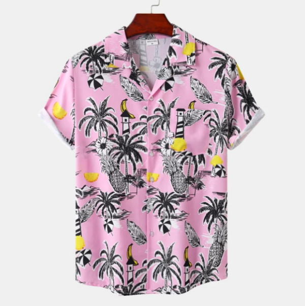 Klassisches hawaiianisches Hemd für Männer mit tropischem Design, perfekt für den Sommer.
