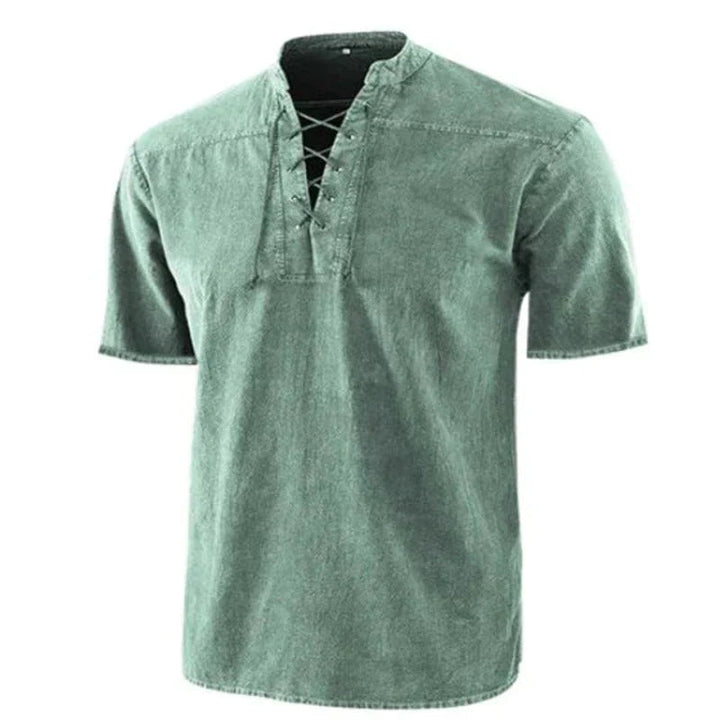 Klassisches V-Neck Sommerhemd für Männer – leicht, atmungsaktiv und stilvoll für warme Tage.