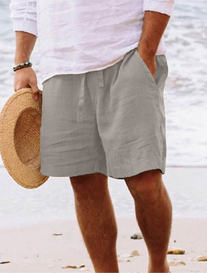 Lässige und bequeme Strandshorts für Männer, ideal für entspannte Sommertage am Meer