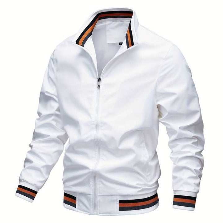 Lässige Bomberjacke für Männer – perfekt für kühle Herbst- und Wintertage.