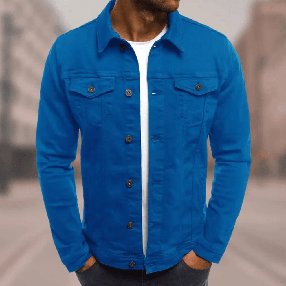 Lässige Jeansjacke für Männer, ideal für kühle Herbst- und Wintertage.