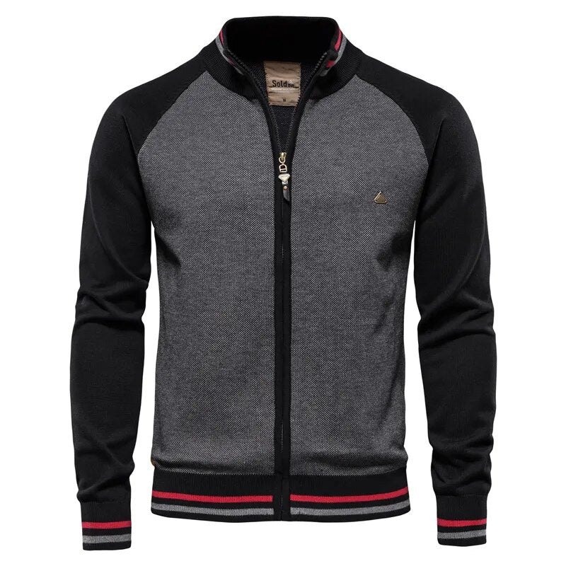 Lässige Strickjacke für Männer – warm, bequem und perfekt für entspannte Herbst- und Wintertage.