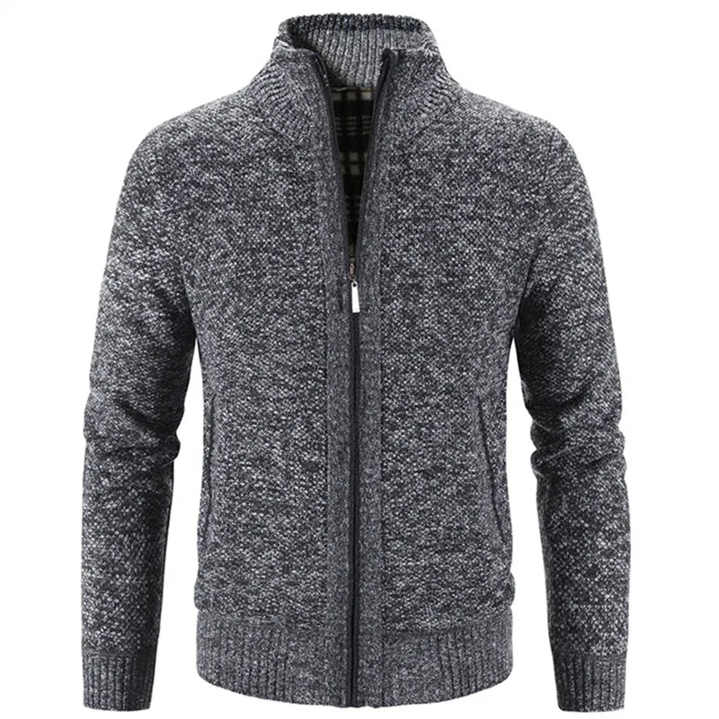Lässige Strickjacke für Männer, ideal für kalte Herbst- und Wintertage.