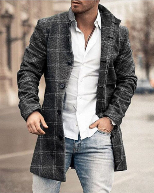 Lässiger Outdoor-Wintermantel für Männer, warm und stilvoll für kalte Herbst- und Wintertage.