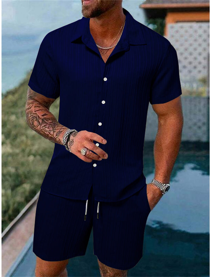Lässiges Button-Down-Hemd-Set für den Sommer, ideal für Urlaubsstyle und entspannten Komfort.