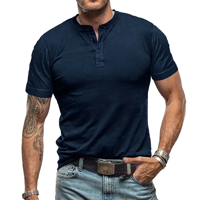 Langlebiges Sommer-T-Shirt für Männer – robust, bequem und ideal für warme Tage.
