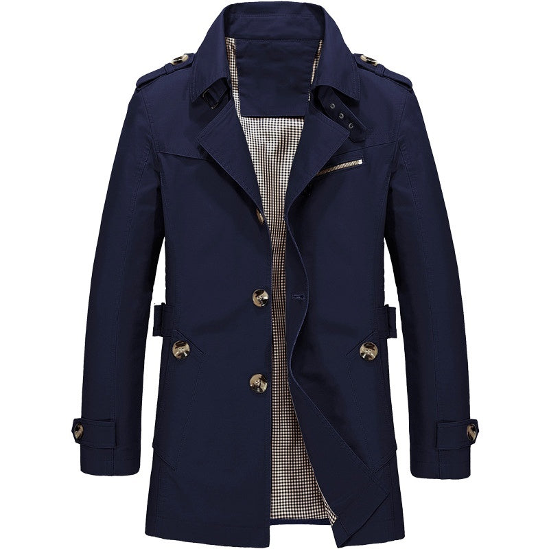 Legerer Wintermantel für Männer, ideal für Herbst- und Wintertage, mit entspanntem Stil und kuscheliger Wärme.