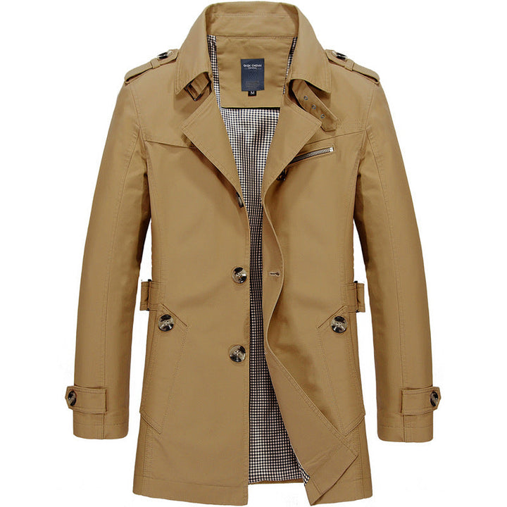 Legerer Wintermantel für Männer, ideal für Herbst- und Wintertage, mit entspanntem Stil und kuscheliger Wärme.