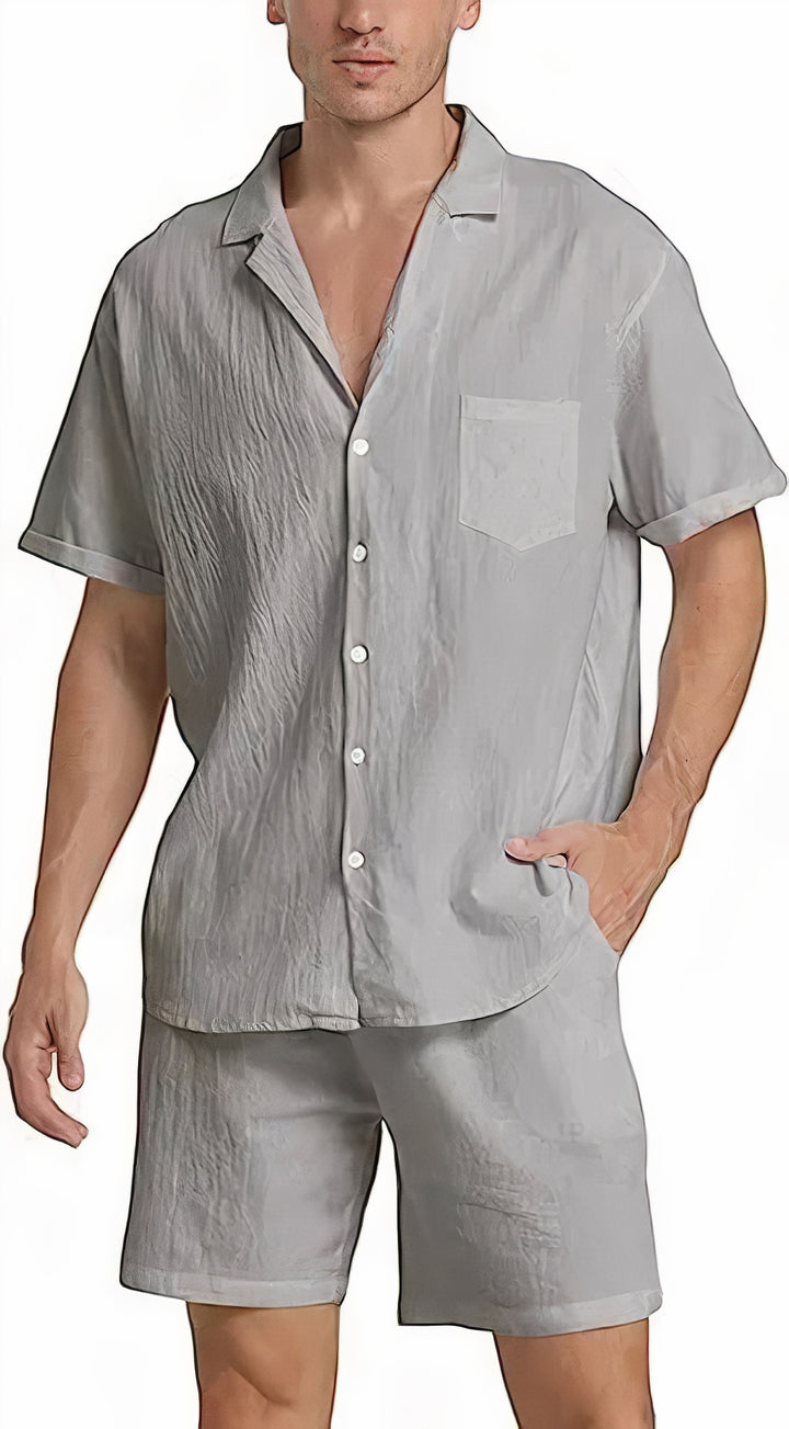 Leichtes Leinen-Sommer-Set für Herren mit atmungsaktivem Stoff und zeitlosem Design, ideal für heiße Tage.