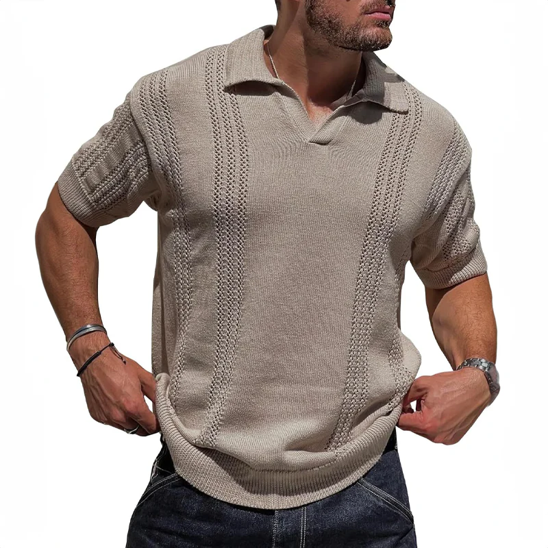 Luftiges Sommer-Poloshirt aus Strick für Männer, ideal für heiße Tage und stilvolle Looks
